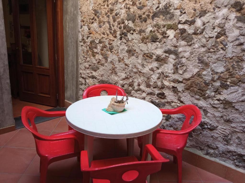 Dimora Storica Sikelia Hotel Randazzo Bagian luar foto
